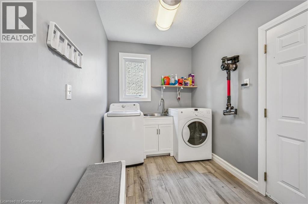 405 Spice Bush Street, Waterloo, Ontario  N2V 2V6 - Photo 17 - 40758481