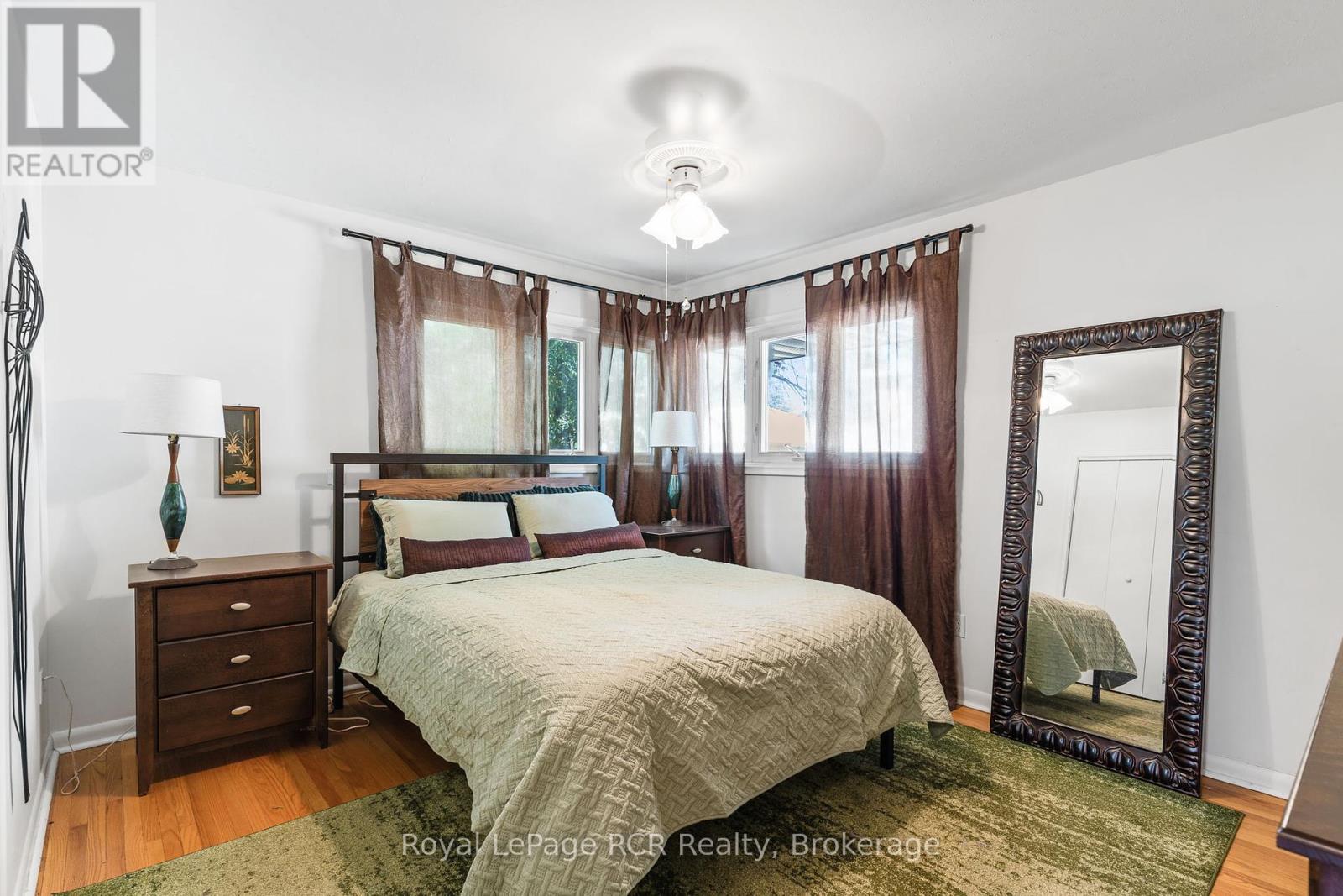 25 Margaret Street, Meaford, Ontario  N4L 1P8 - Photo 17 - X12331708