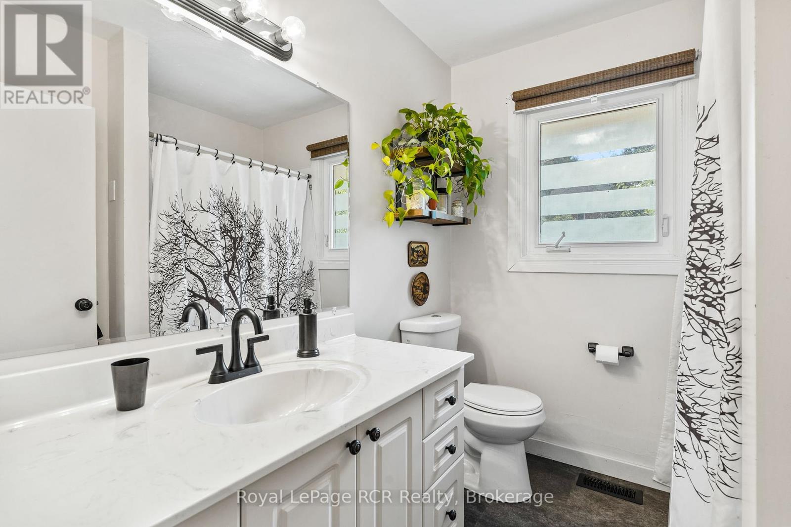 25 Margaret Street, Meaford, Ontario  N4L 1P8 - Photo 21 - X12331708