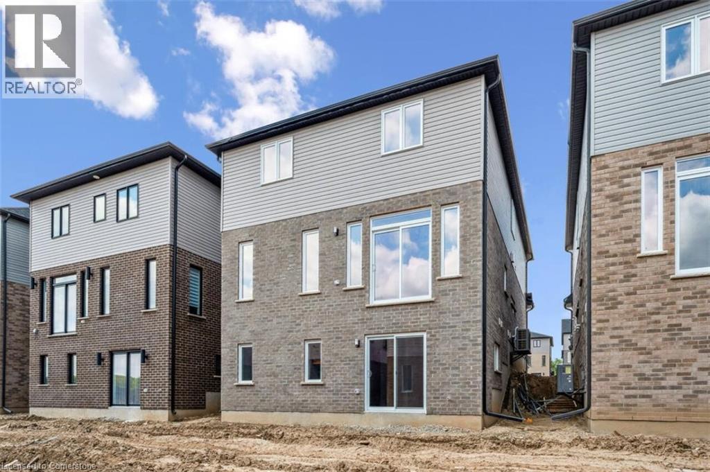 552 Balsam Poplar Street, Waterloo, Ontario  N2V 0E3 - Photo 2 - 40757918