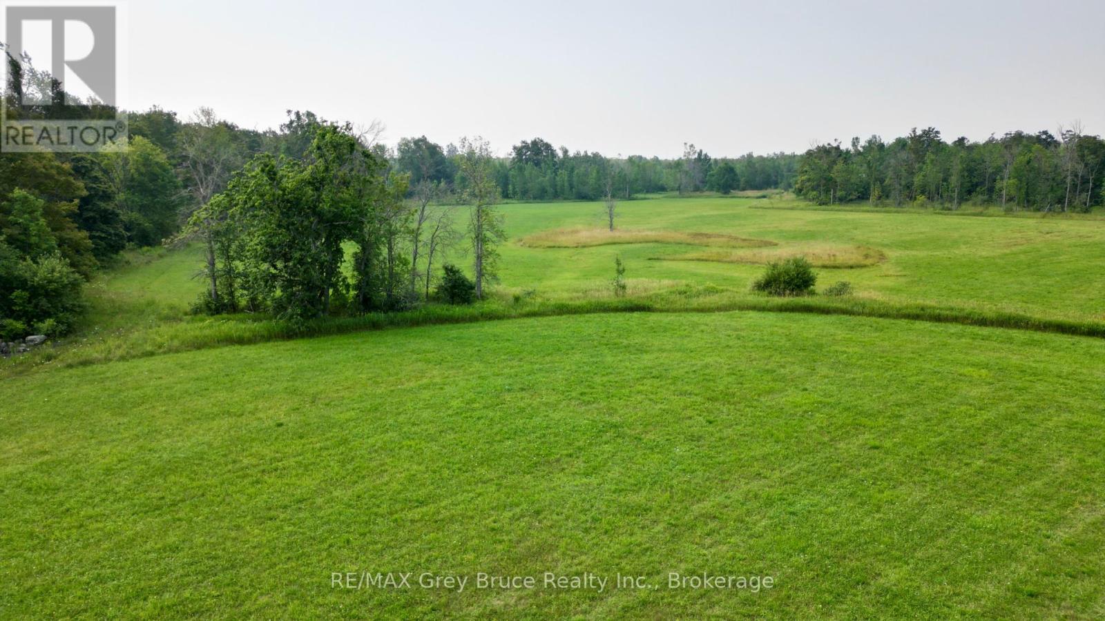 61 Crawford Drive, South Bruce Peninsula, Ontario  N0H 2T0 - Photo 10 - X12331956