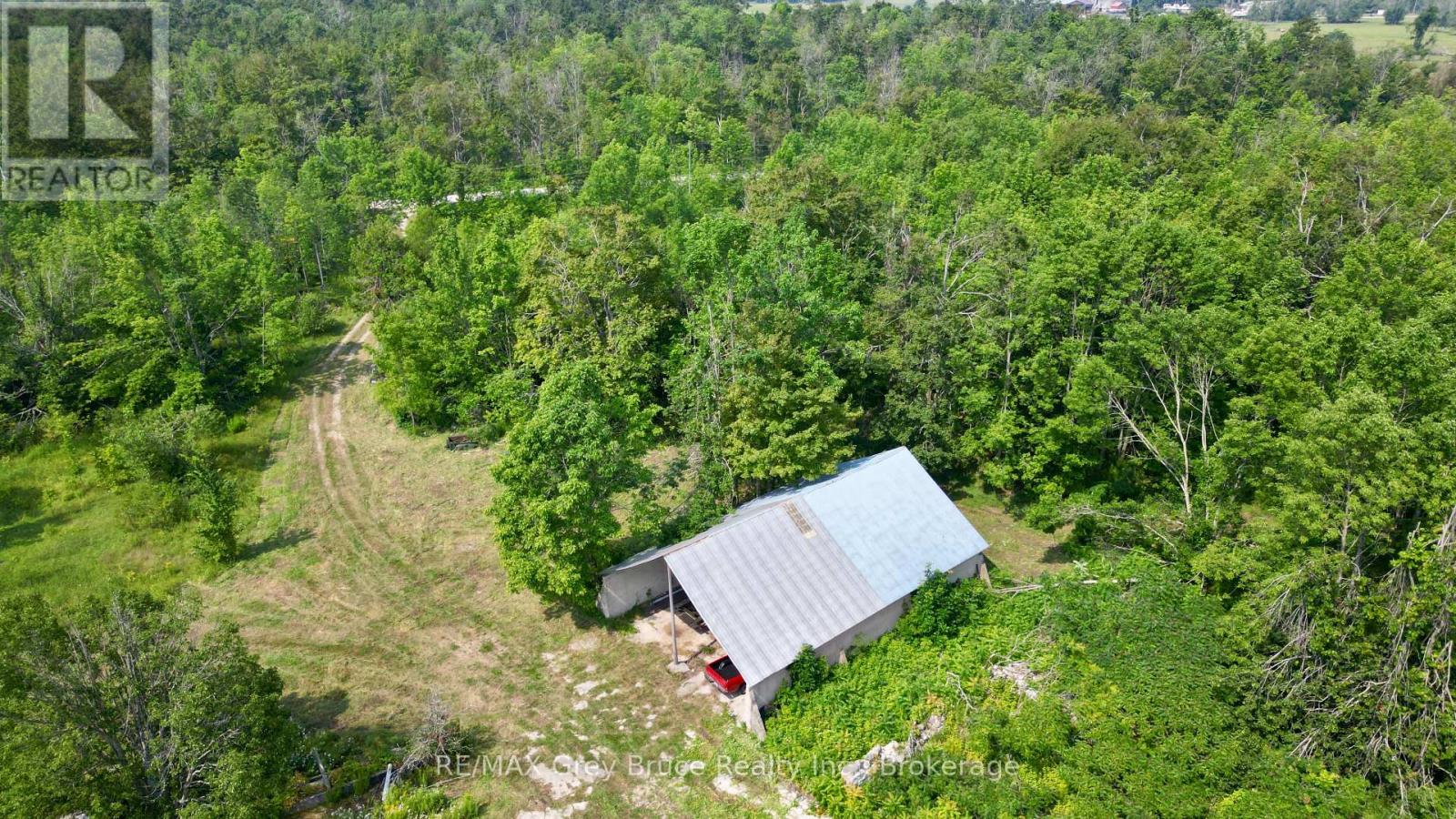 61 Crawford Drive, South Bruce Peninsula, Ontario  N0H 2T0 - Photo 16 - X12331956