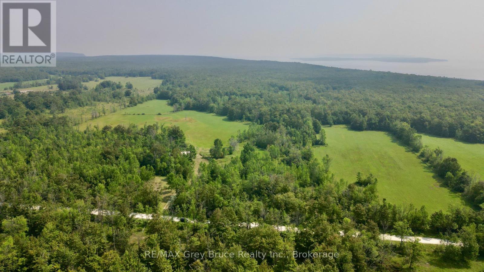 61 Crawford Drive, South Bruce Peninsula, Ontario  N0H 2T0 - Photo 19 - X12331956