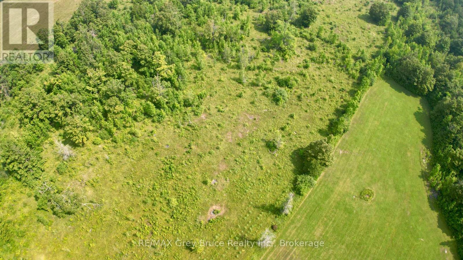 61 Crawford Drive, South Bruce Peninsula, Ontario  N0H 2T0 - Photo 28 - X12331956