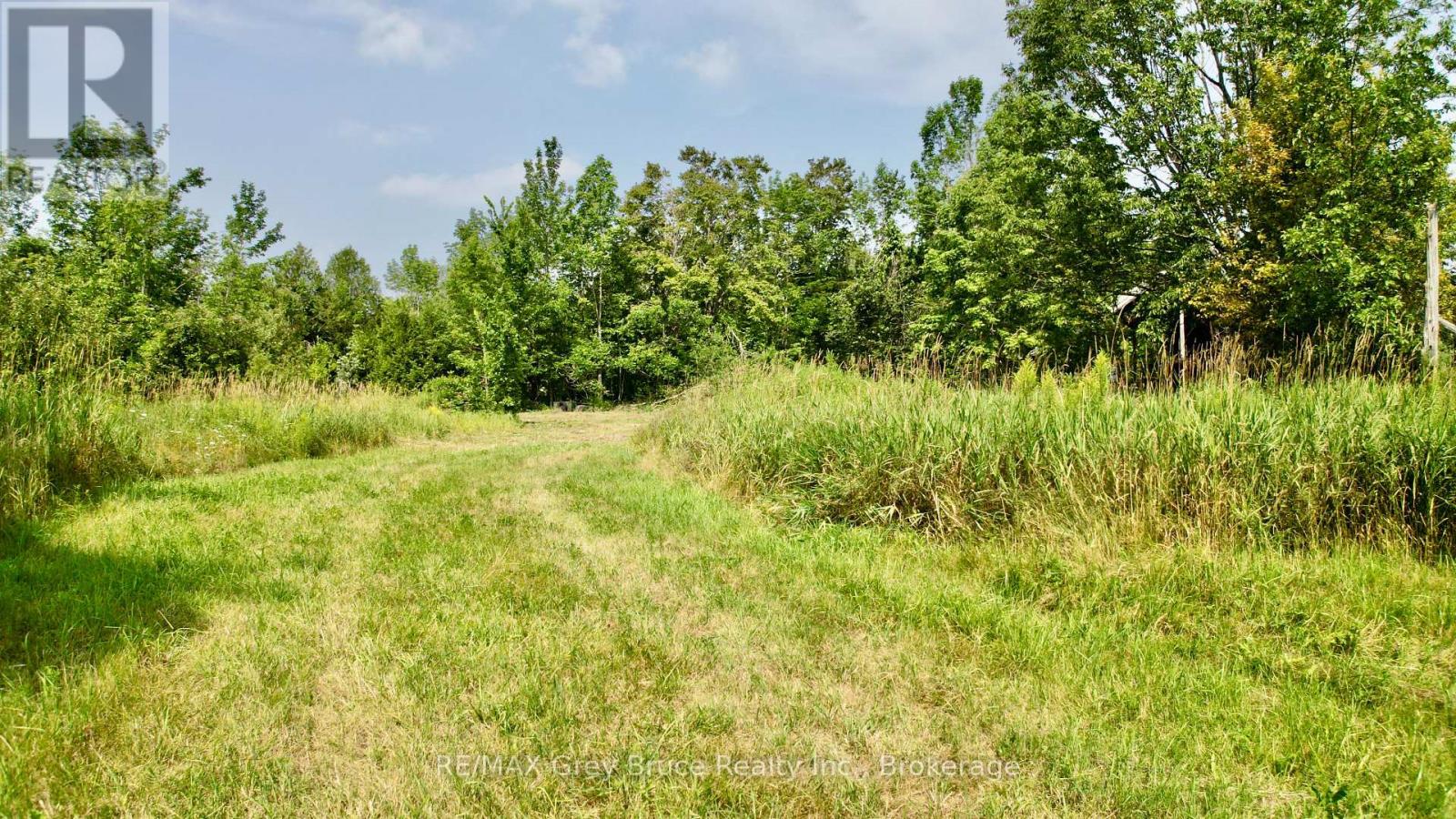 61 Crawford Drive, South Bruce Peninsula, Ontario  N0H 2T0 - Photo 29 - X12331956