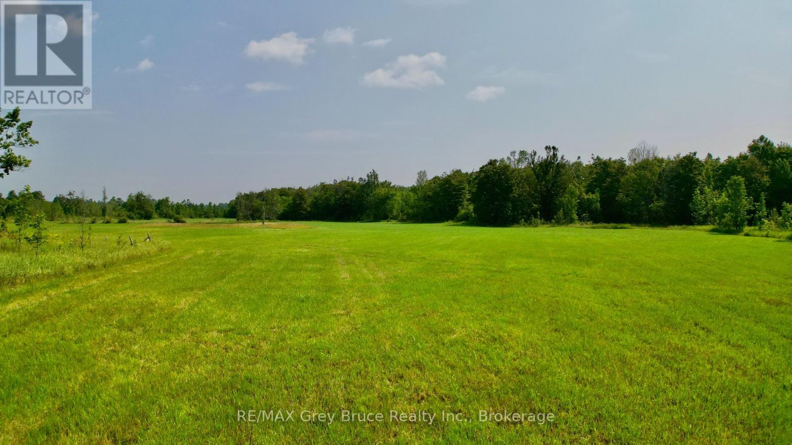 61 Crawford Drive, South Bruce Peninsula, Ontario  N0H 2T0 - Photo 35 - X12331956
