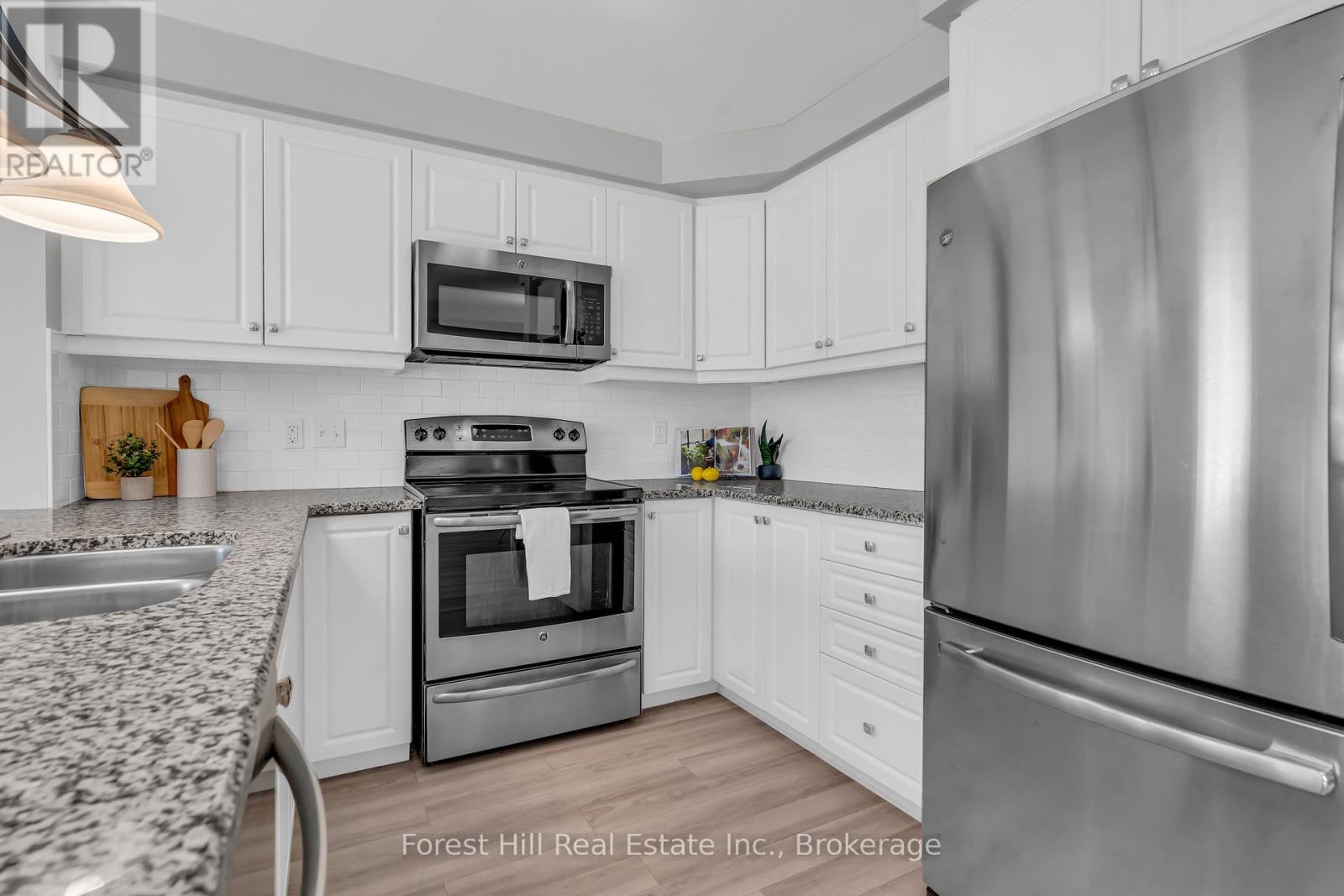 40 Netherwood Road, Kitchener, Ontario  N2P 0B7 - Photo 12 - X12332002