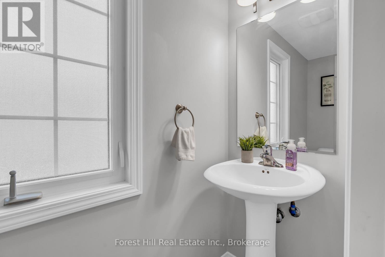 40 Netherwood Road, Kitchener, Ontario  N2P 0B7 - Photo 16 - X12332002