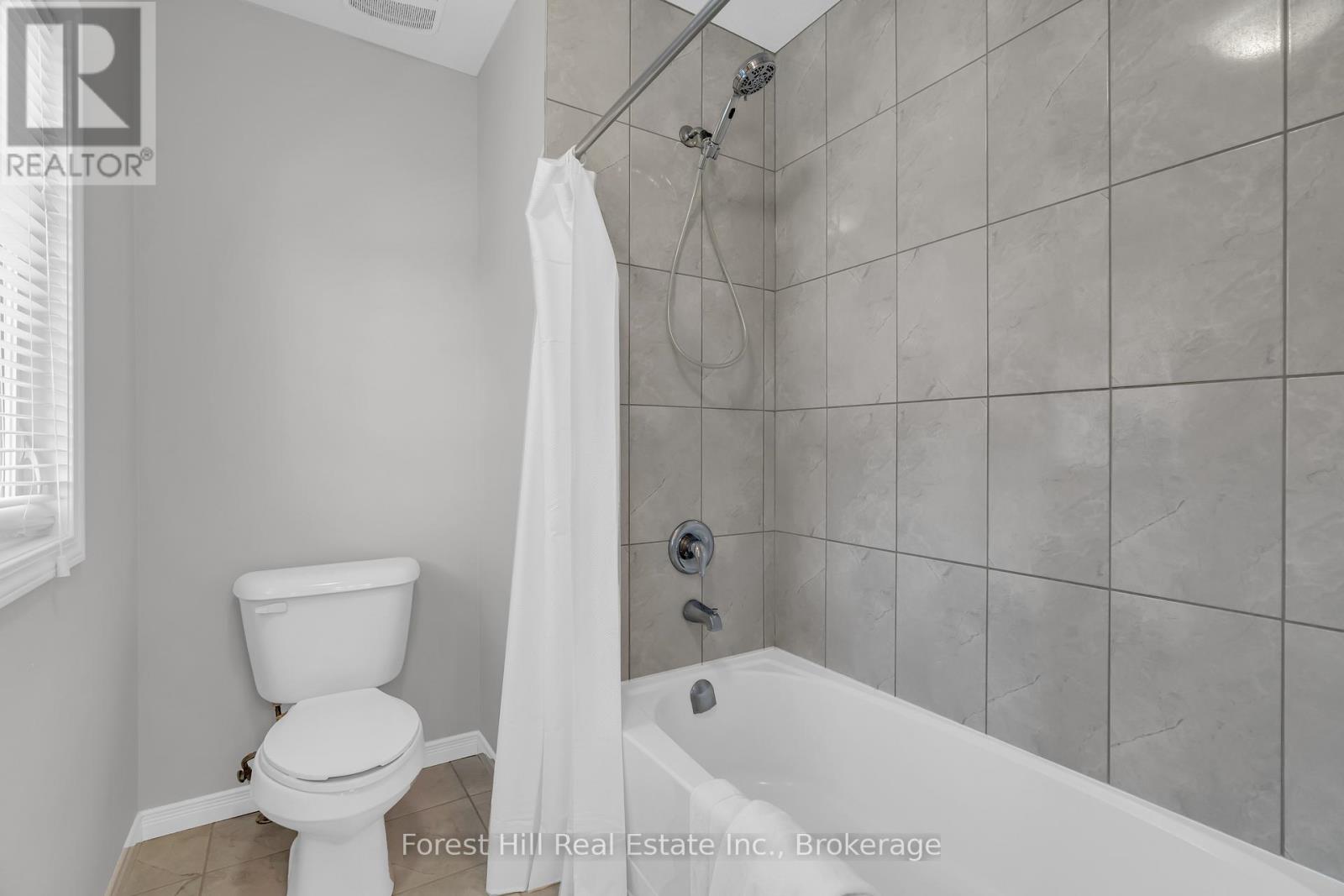 40 Netherwood Road, Kitchener, Ontario  N2P 0B7 - Photo 24 - X12332002