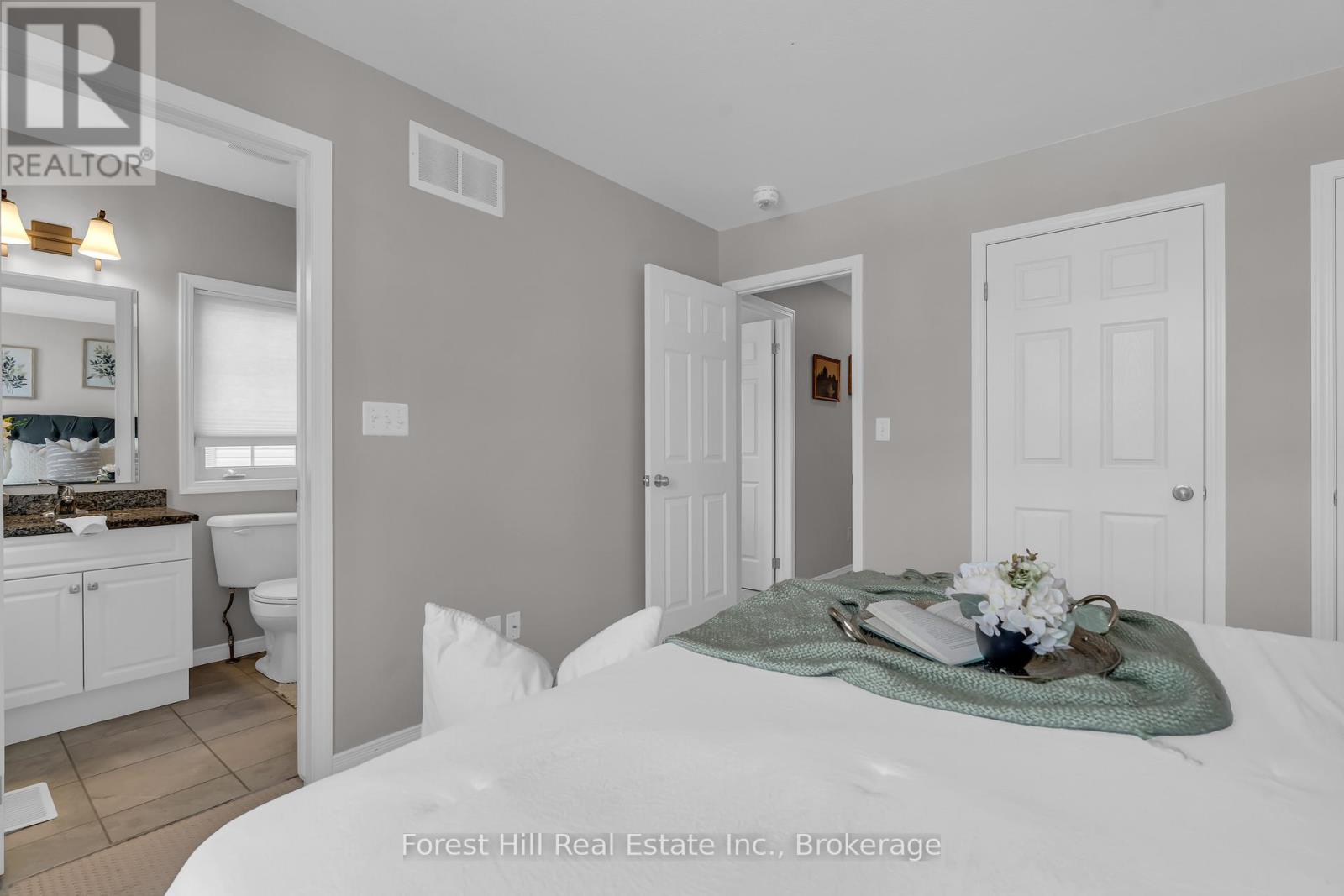 40 Netherwood Road, Kitchener, Ontario  N2P 0B7 - Photo 27 - X12332002