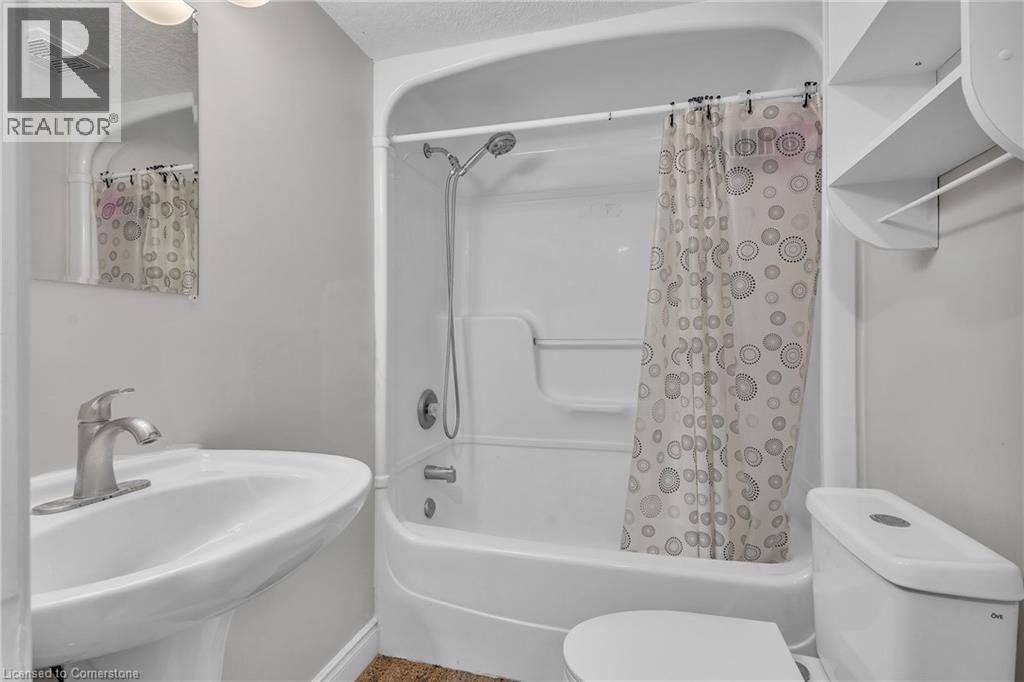 50 Inge Court, Kitchener, Ontario  N2K 3V7 - Photo 40 - 40758524