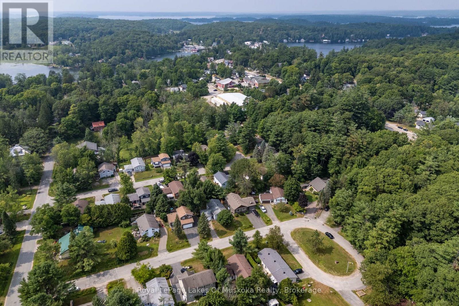 21 Harris Street, Muskoka Lakes, Ontario  P0B 1J0 - Photo 35 - X12332237