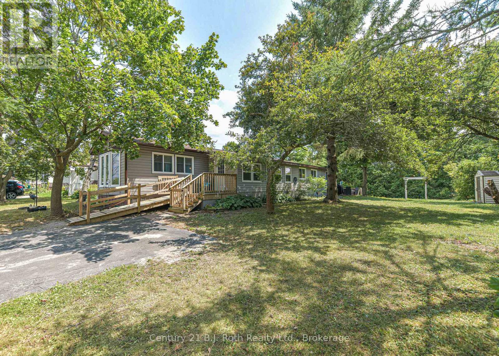 7 Irvine Road, Oro-Medonte, Ontario  L3V 0P9 - Photo 2 - S12332330