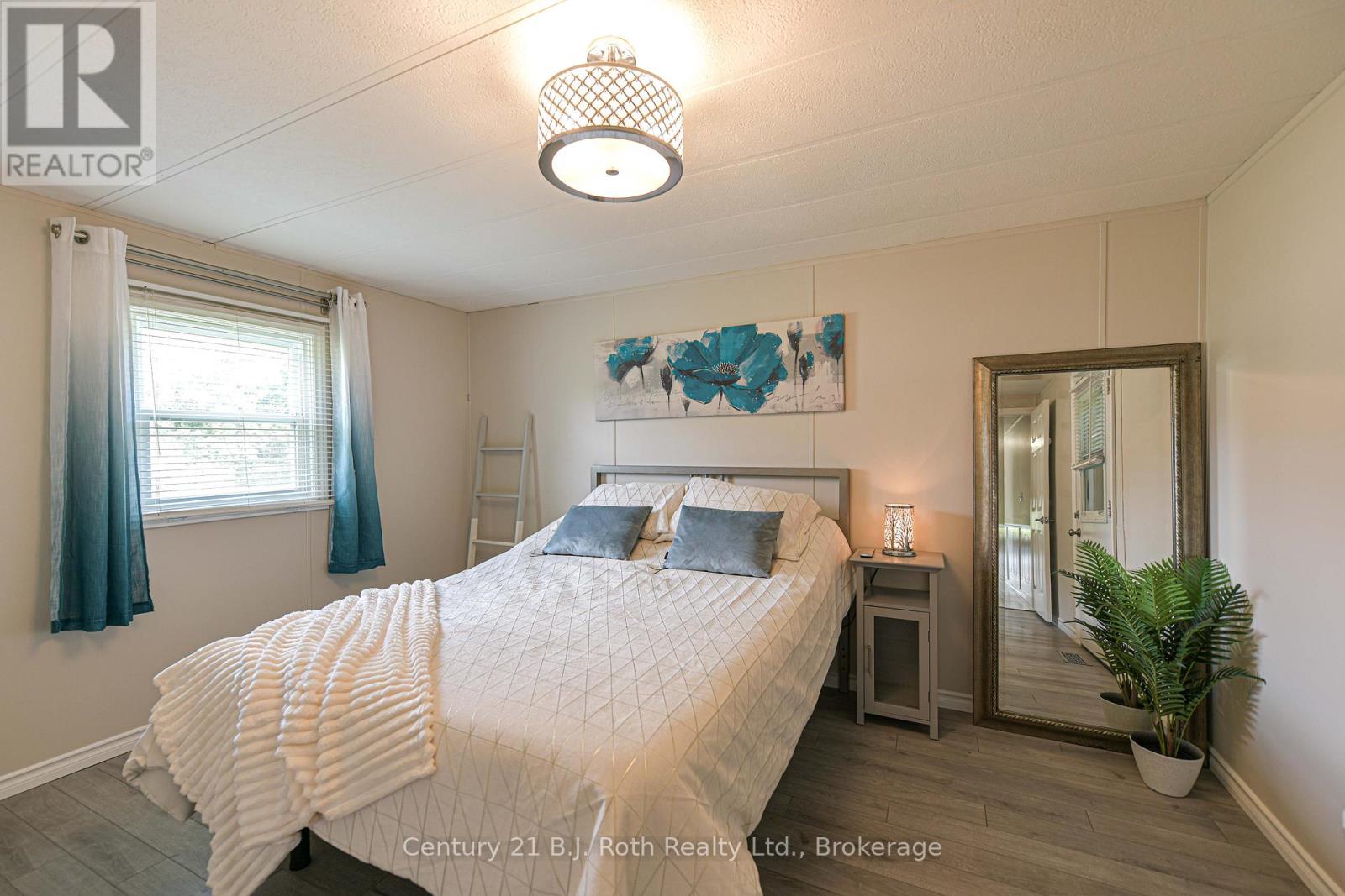 7 Irvine Road, Oro-Medonte, Ontario  L3V 0P9 - Photo 23 - S12332330