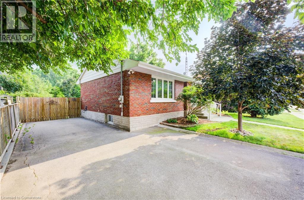 111 Pollock Avenue, Cambridge, Ontario  N1R 2B8 - Photo 4 - 40757019