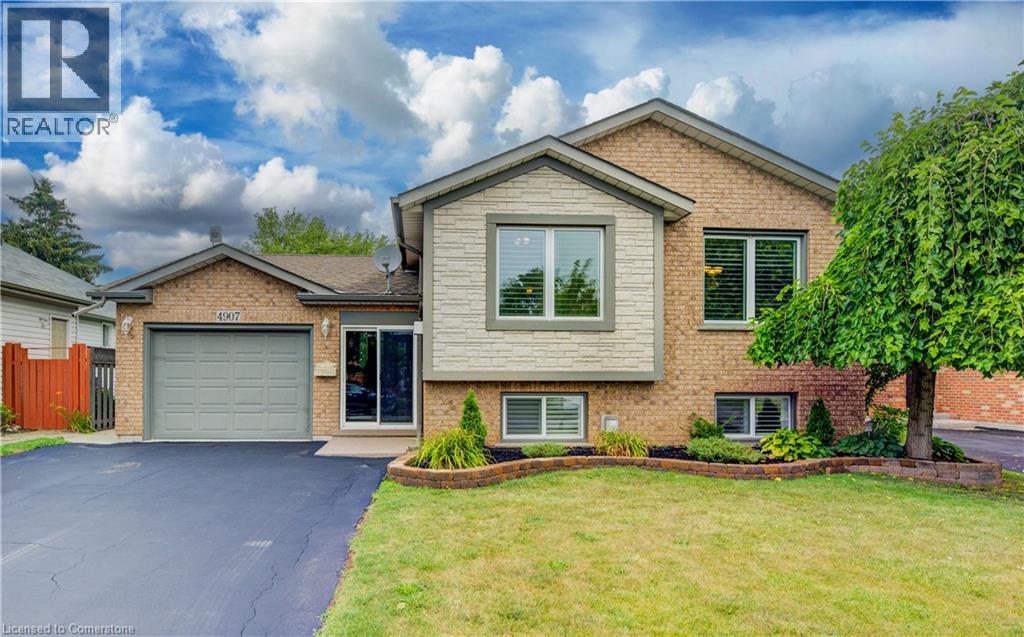 4907 Alexandra Avenue, Beamsville, Ontario  L0R 1B5 - Photo 1 - 40758624