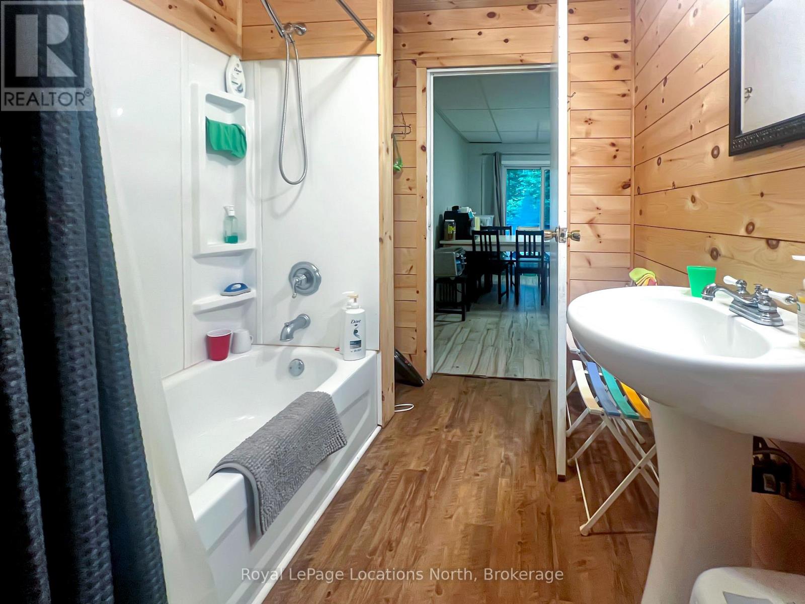 213 Tammy's Cove Road, Northern Bruce Peninsula, Ontario  N0H 1W0 - Photo 18 - X12332643
