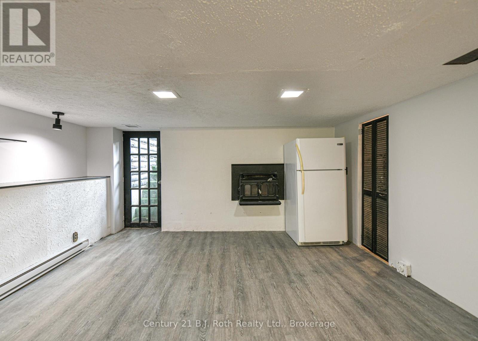 535 High Street, Orillia, Ontario  L3V 4X9 - Photo 23 - S12332700