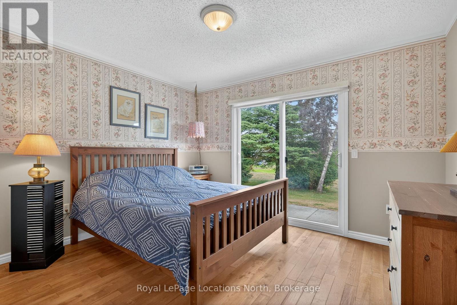 66 Pennsylvania Avenue, Wasaga Beach, Ontario  L9Z 3A8 - Photo 9 - S12332823