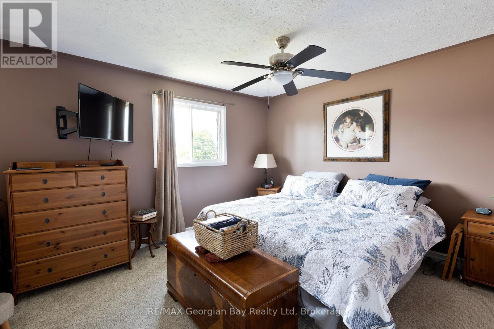 5 Easton Avenue, Tay, Ontario  L0K 1R0 - Photo 10 - S12333014