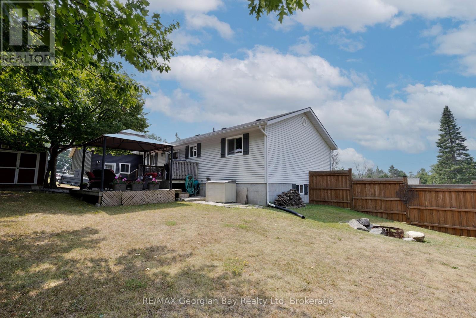 5 Easton Avenue, Tay, Ontario  L0K 1R0 - Photo 25 - S12333014