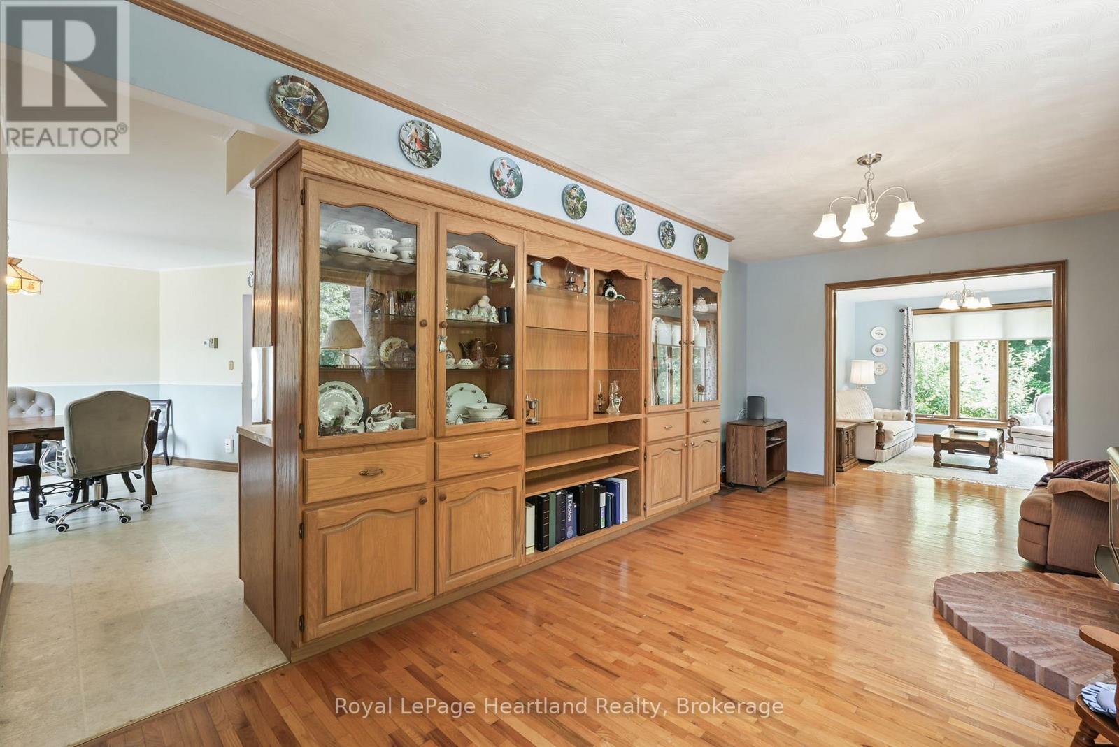 23 Mill Street E, Minto, Ontario  N0G 1M0 - Photo 15 - X12333017