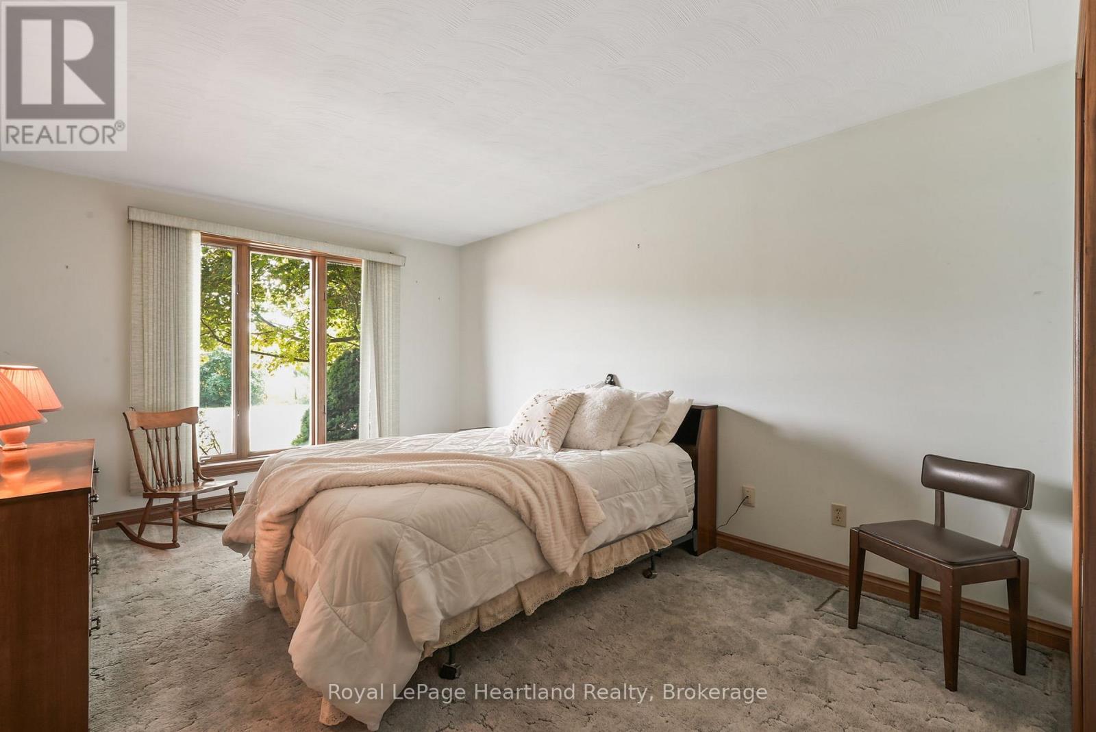 23 Mill Street E, Minto, Ontario  N0G 1M0 - Photo 21 - X12333017