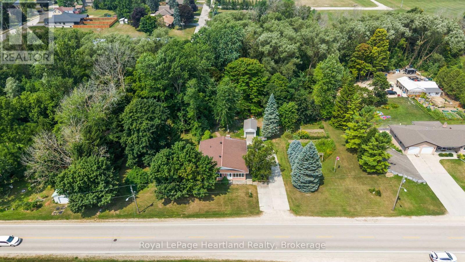 23 Mill Street E, Minto, Ontario  N0G 1M0 - Photo 3 - X12333017