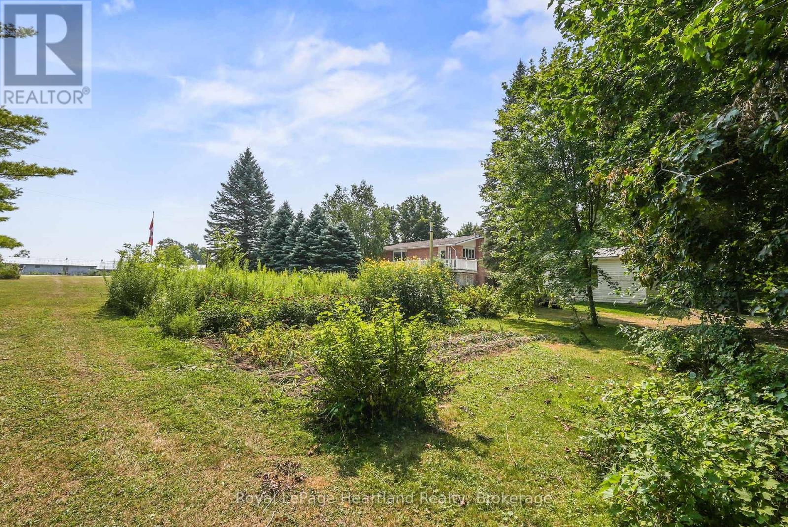 23 Mill Street E, Minto, Ontario  N0G 1M0 - Photo 39 - X12333017