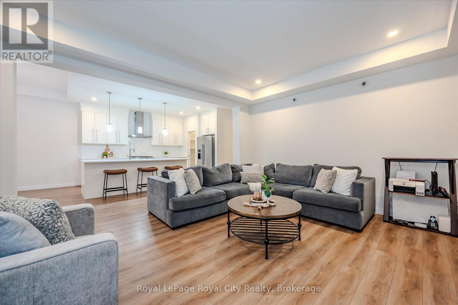 49 Ryder Avenue, Guelph, Ontario  N1G 0H1 - Photo 10 - X12333109