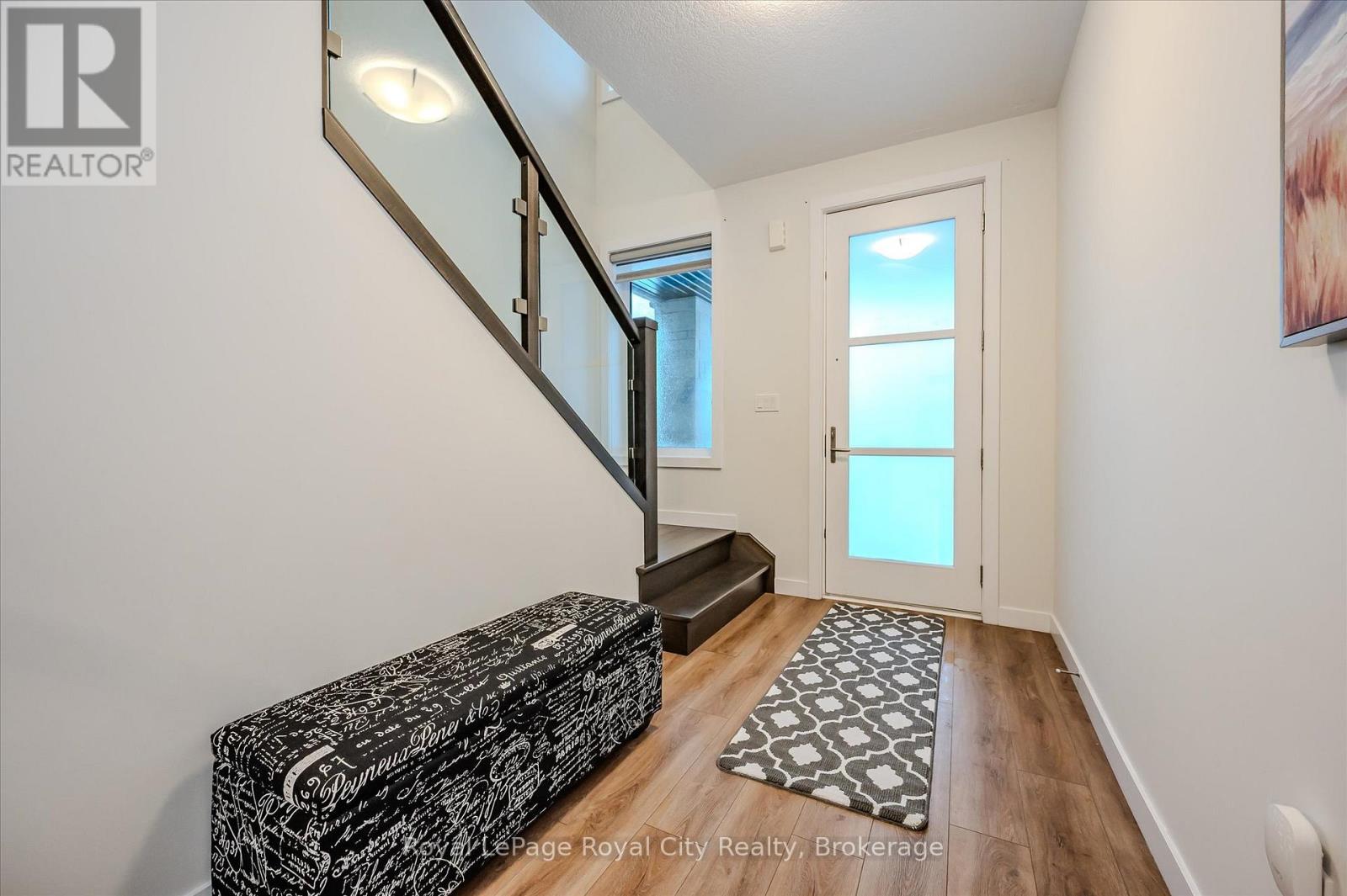 49 Ryder Avenue, Guelph, Ontario  N1G 0H1 - Photo 4 - X12333109