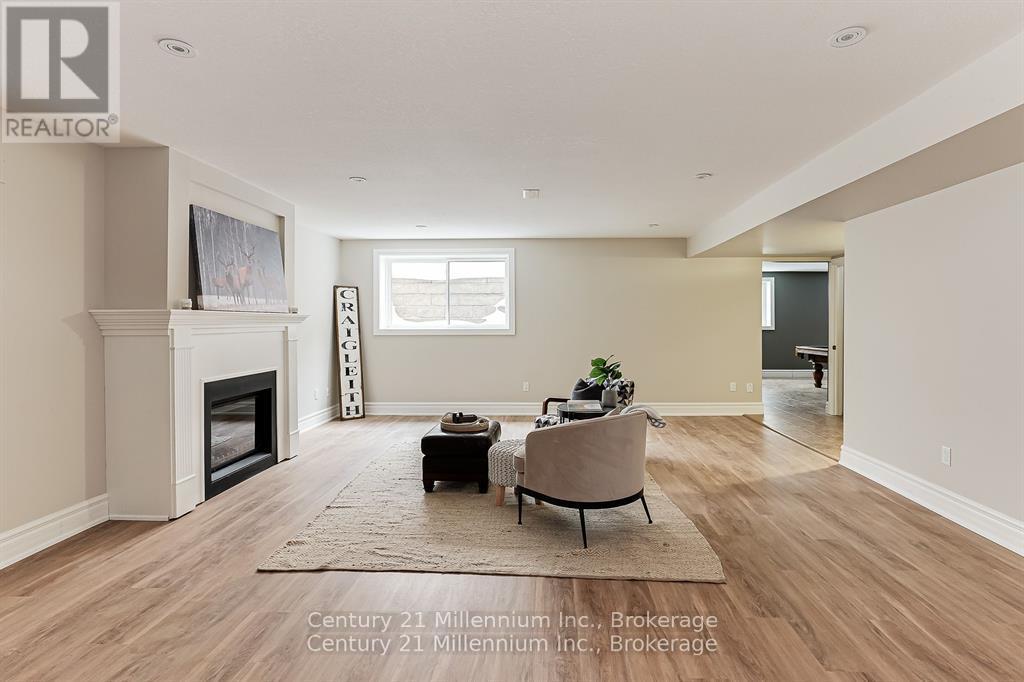 112 Cortina Crescent, Blue Mountains, Ontario  L9Y 0S9 - Photo 28 - X12333307