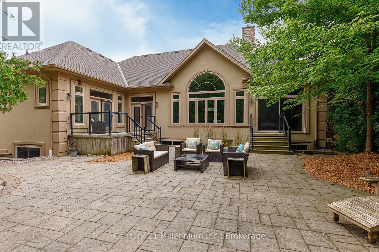 112 Cortina Crescent, Blue Mountains, Ontario  L9Y 0S9 - Photo 37 - X12333307