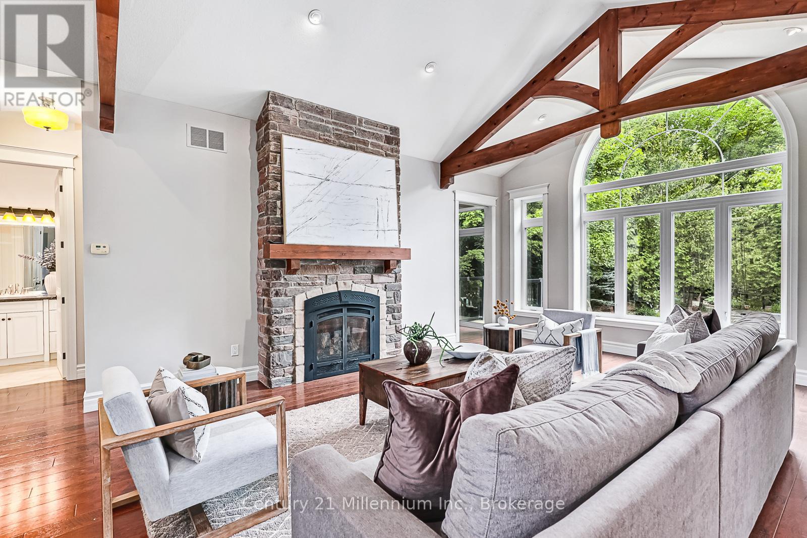112 Cortina Crescent, Blue Mountains, Ontario  L9Y 0S9 - Photo 6 - X12333307