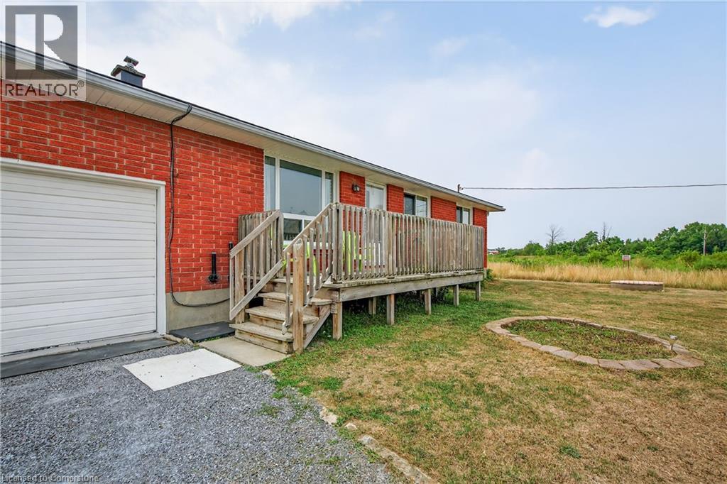 2041 Third Street Louth, St. Catharines, Ontario  L2S 6P9 - Photo 2 - 40756984