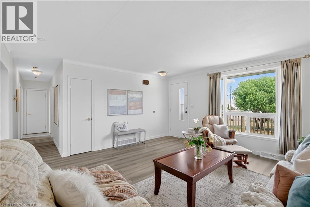 2041 Third Street Louth, St. Catharines, Ontario  L2S 6P9 - Photo 6 - 40756984