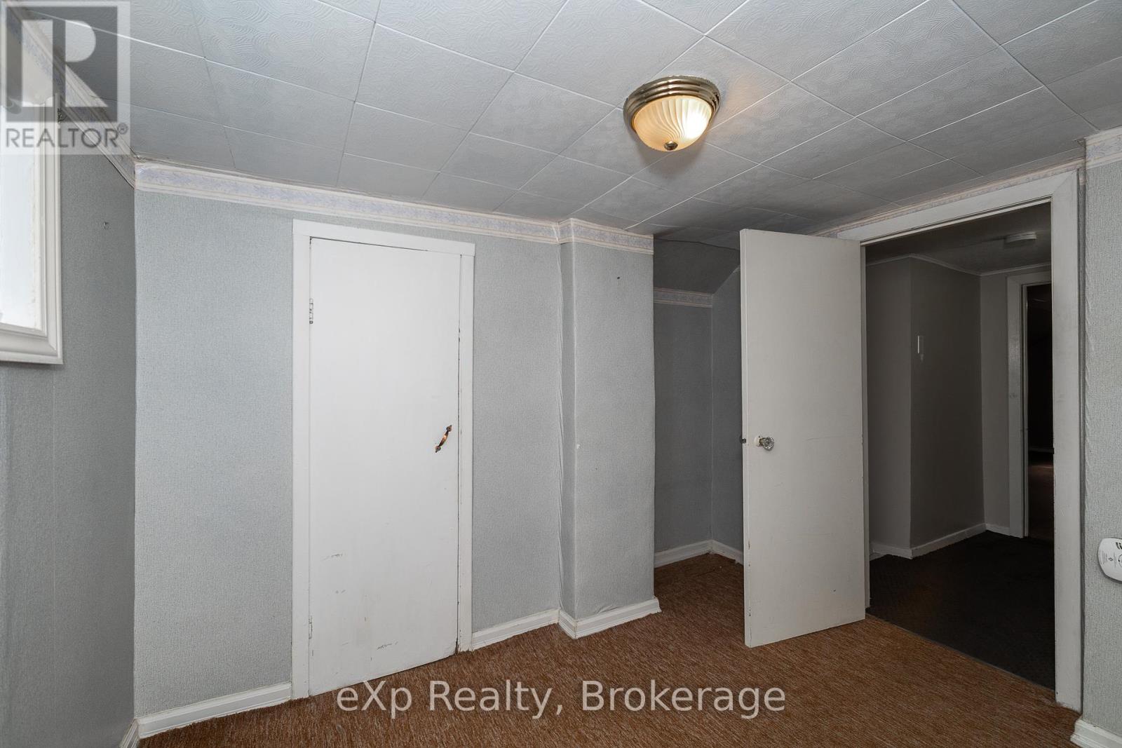 934 5th Avenue W, Owen Sound, Ontario  N4K 5A6 - Photo 29 - X12333439