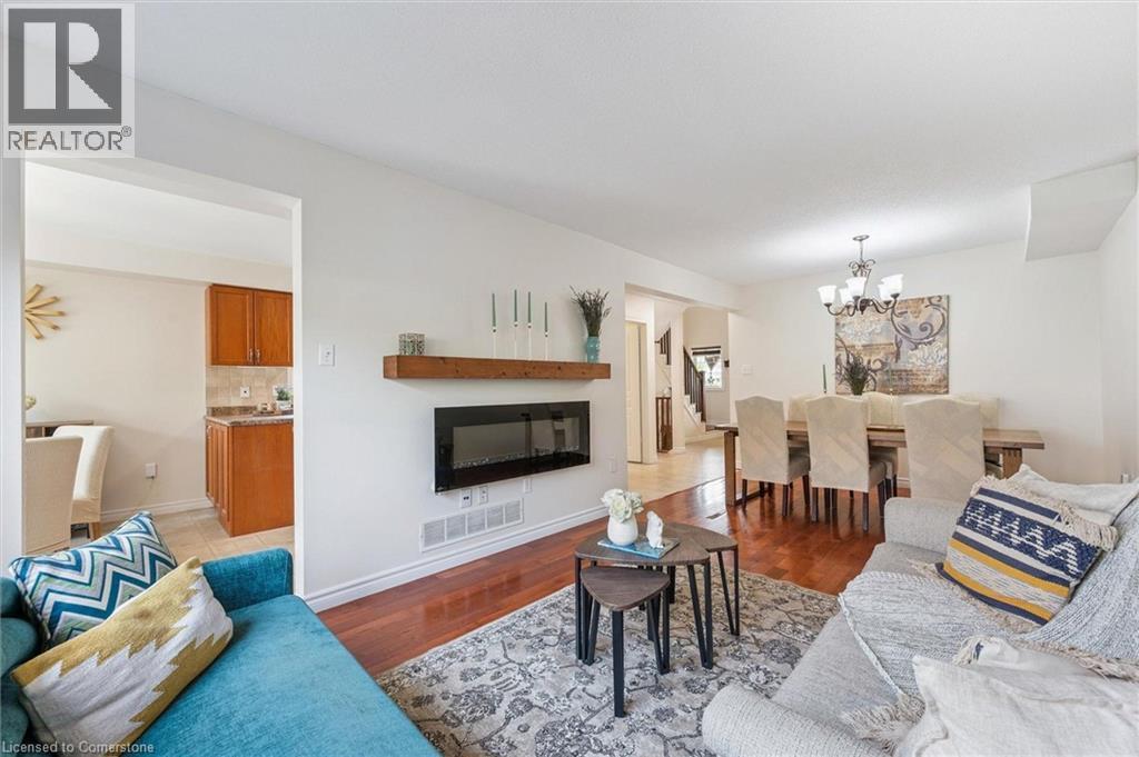 24 WILKIE Crescent, Guelph, Ontario