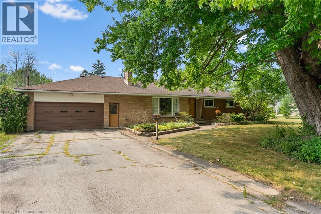 351 Helena Street, Fort Erie, Ontario  L2A 4J7 - Photo 3 - 40758547