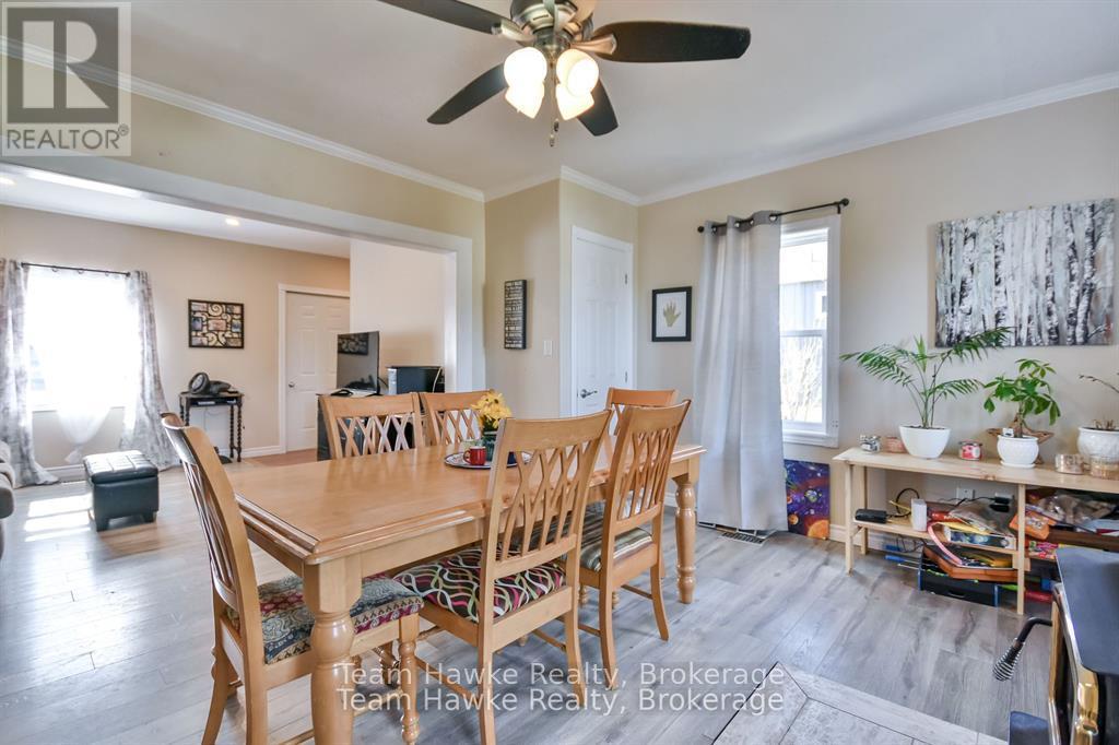 54 Jephson Street, Tay, Ontario  L0K 2A0 - Photo 10 - S12333487