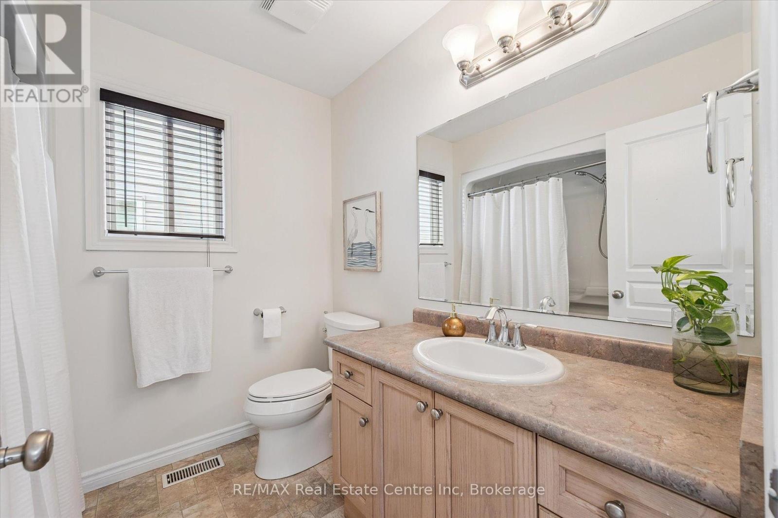 24 Wilkie Crescent, Guelph, Ontario  N1L 0B1 - Photo 20 - X12333605