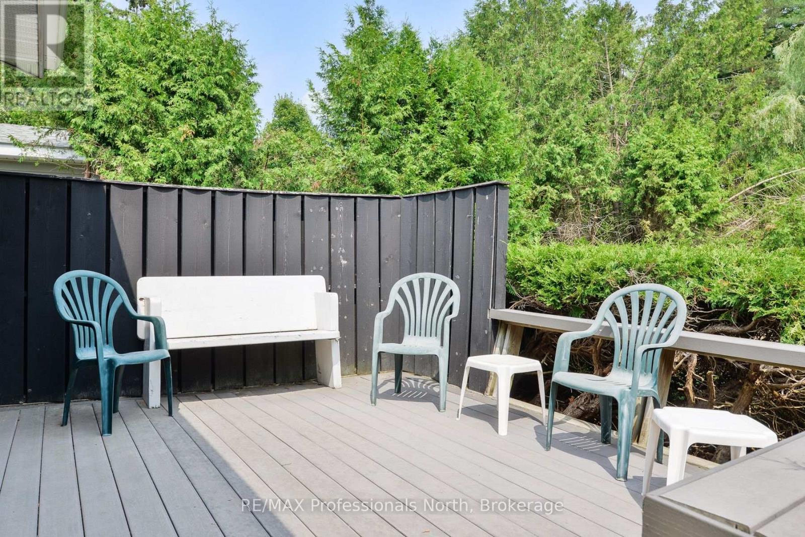 33 Woodchester Avenue, Bracebridge, Ontario  P1L 1H9 - Photo 24 - X12333637