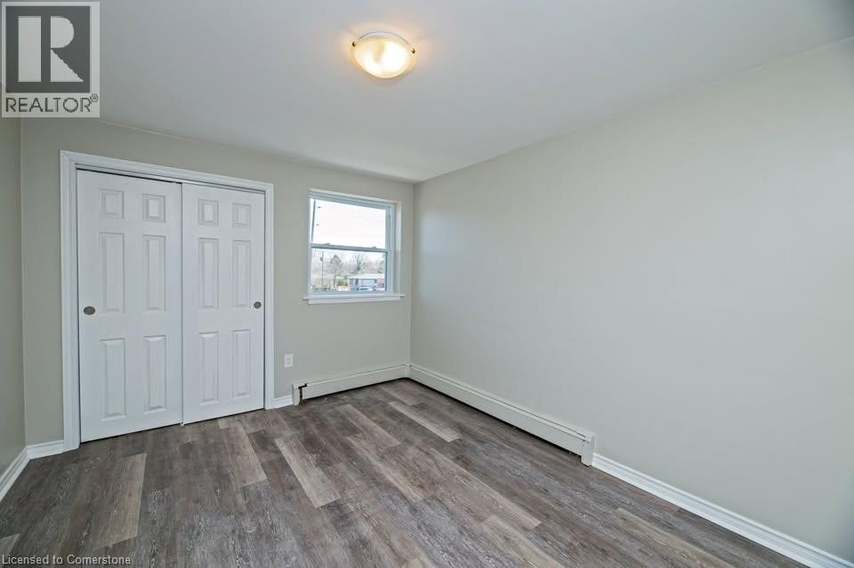 2251 Mountainside Drive Unit# 1, Burlington, Ontario  L7P 1B6 - Photo 4 - 40758606