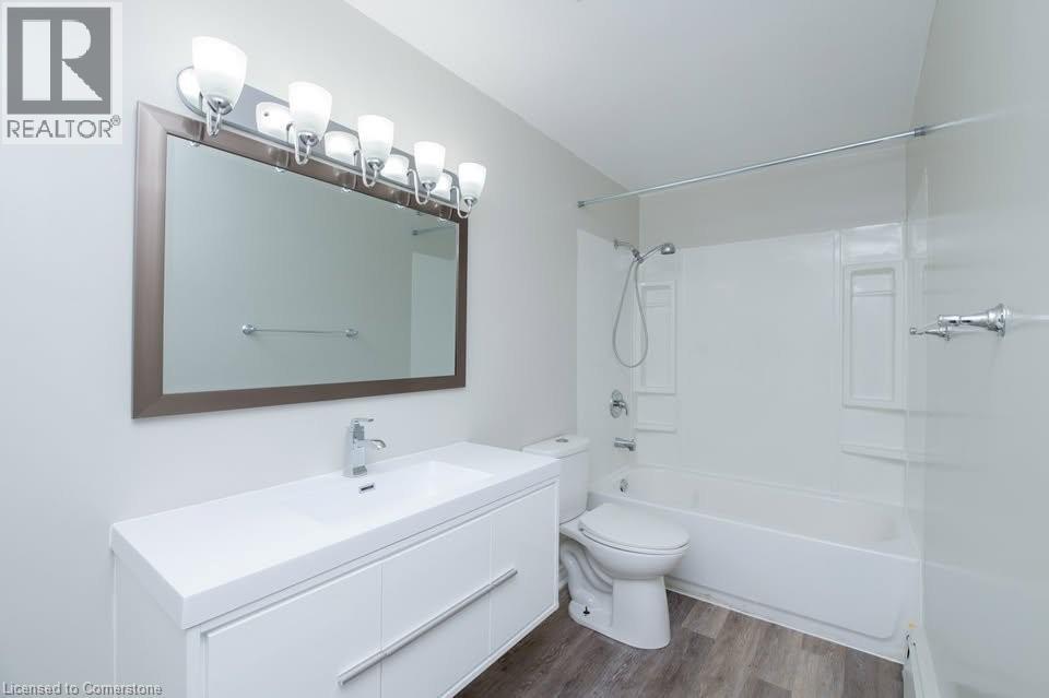 2251 Mountainside Drive Unit# 1, Burlington, Ontario  L7P 1B6 - Photo 6 - 40758606