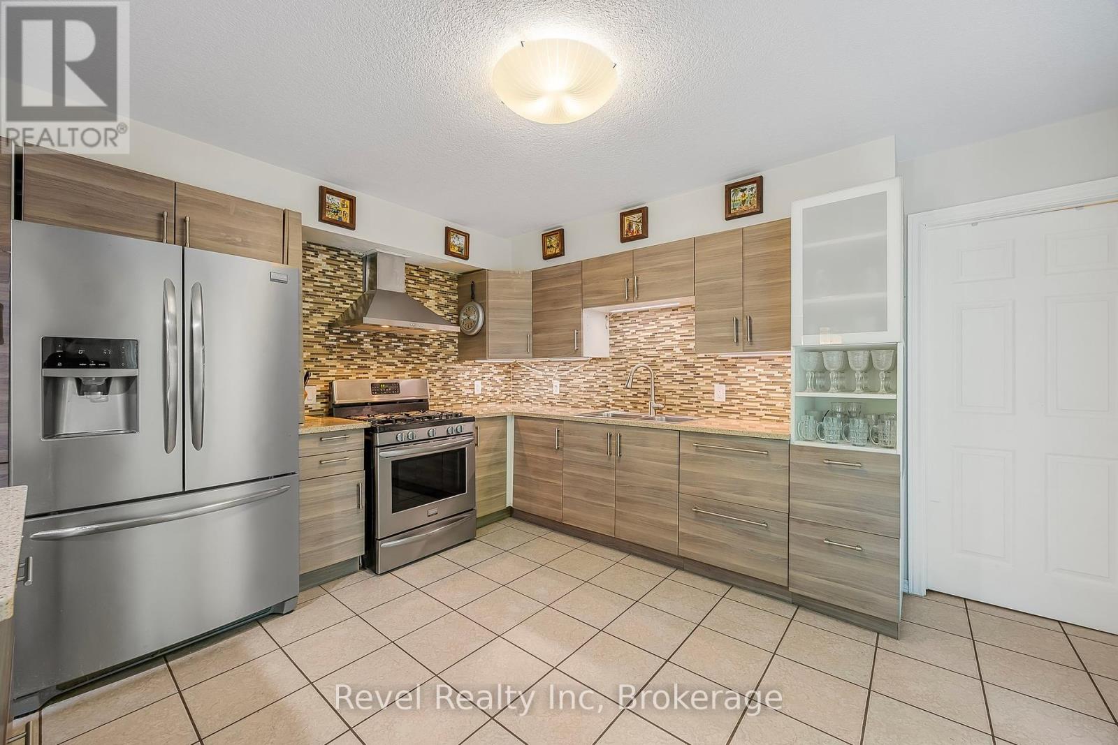 10 Musquake Court, Tiny, Ontario  L9M 1R2 - Photo 16 - S12333861