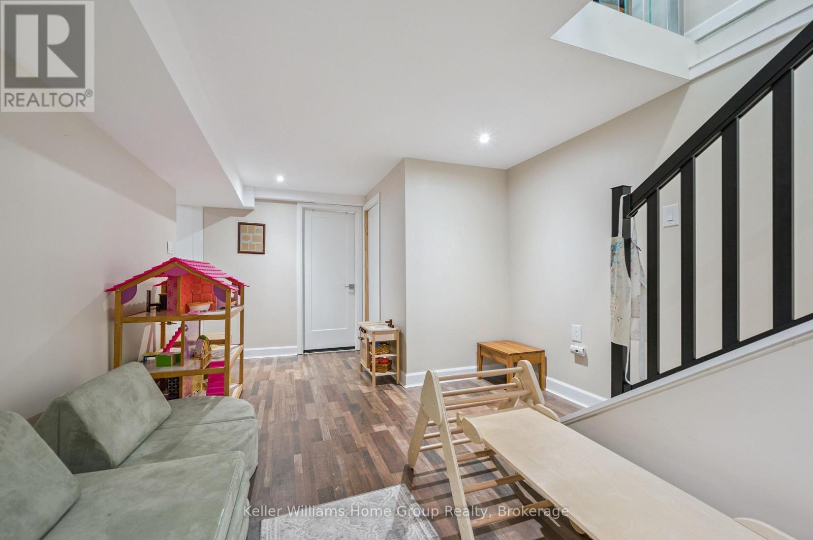 425 Elgin Street, Centre Wellington, Ontario  N1M 2C1 - Photo 35 - X12333738