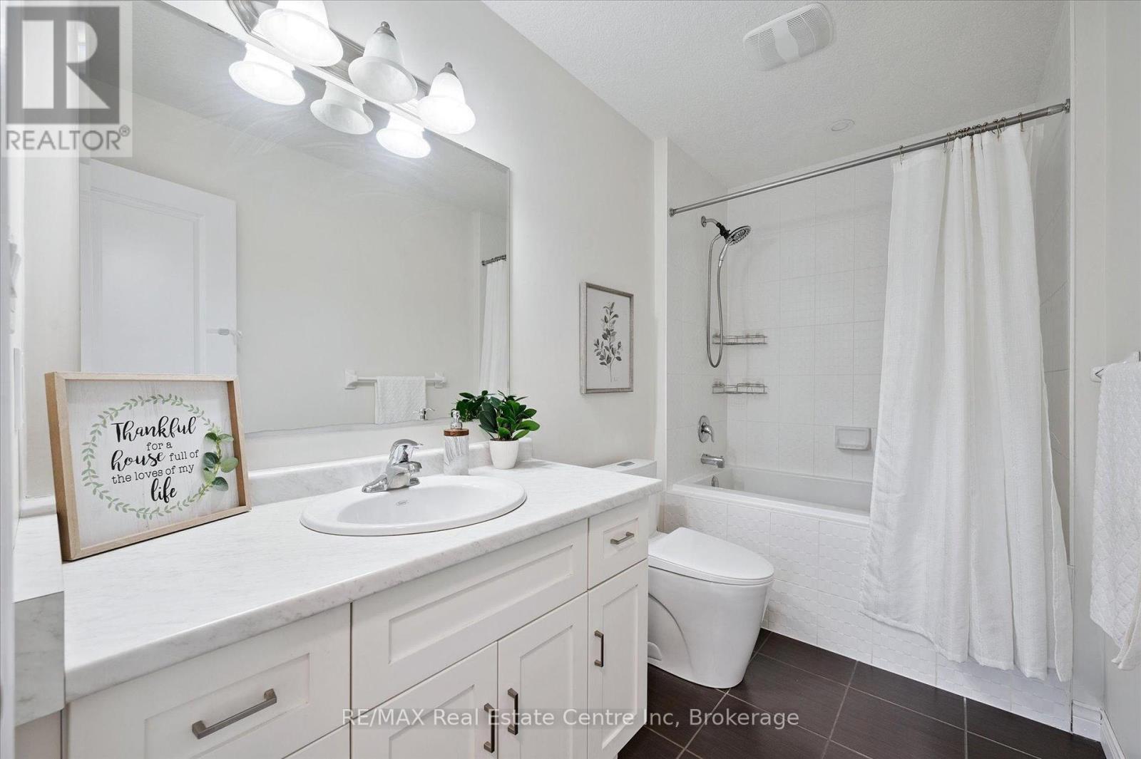 B - 68 York Road, Guelph, Ontario  N1E 3E6 - Photo 19 - X12333921