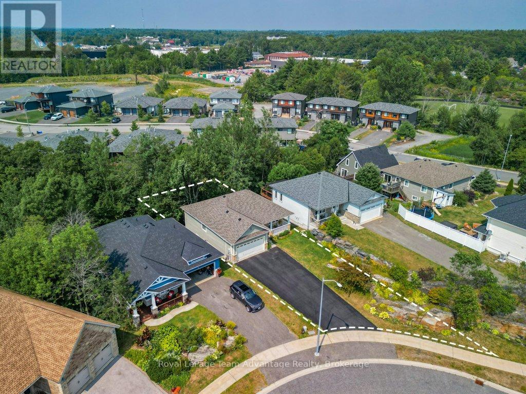 9 Avery Court, Parry Sound, Ontario  P2A 3C4 - Photo 37 - X12334006