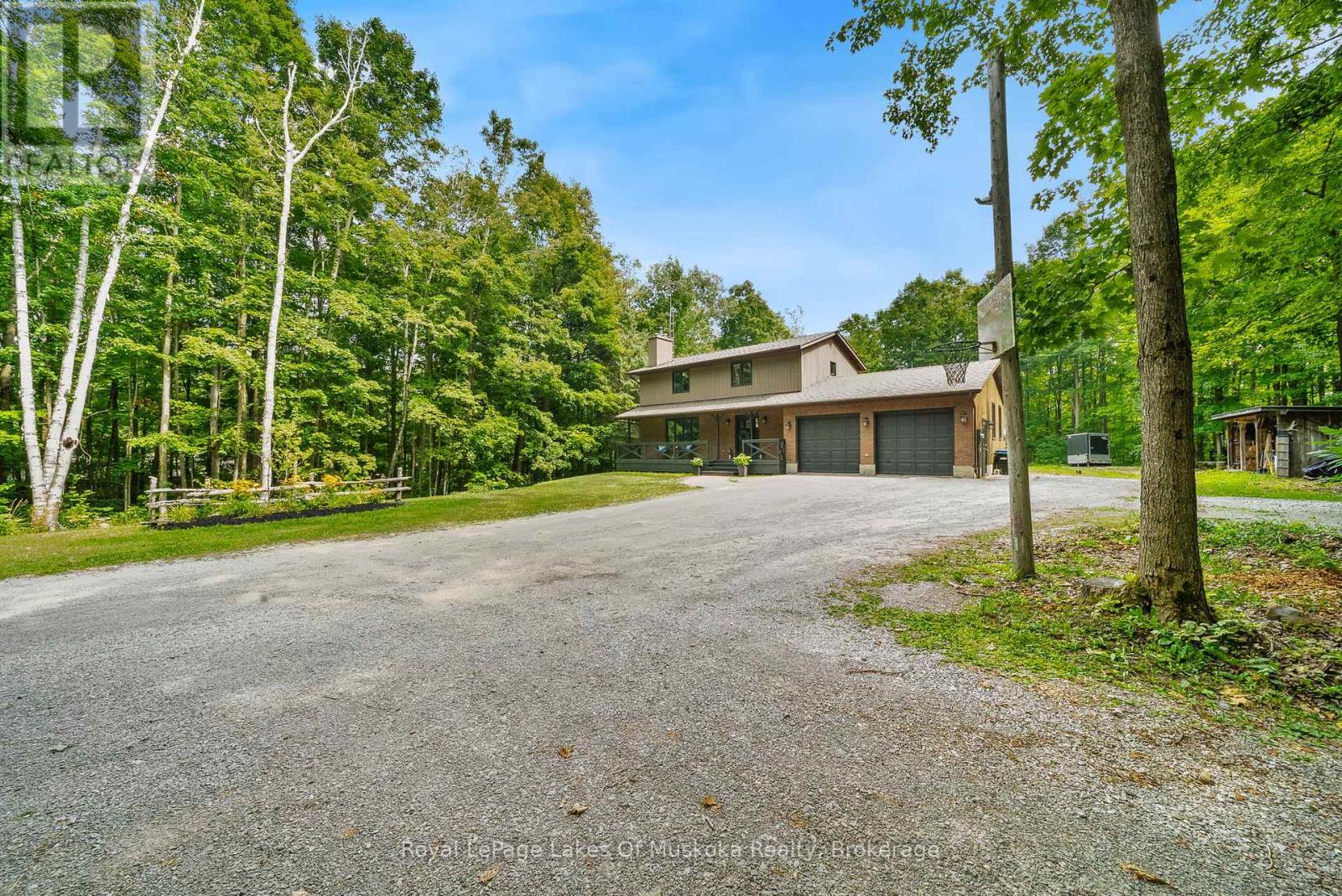 3456 Beechwood Drive, Severn, Ontario  L0K 1E0 - Photo 3 - S12334189
