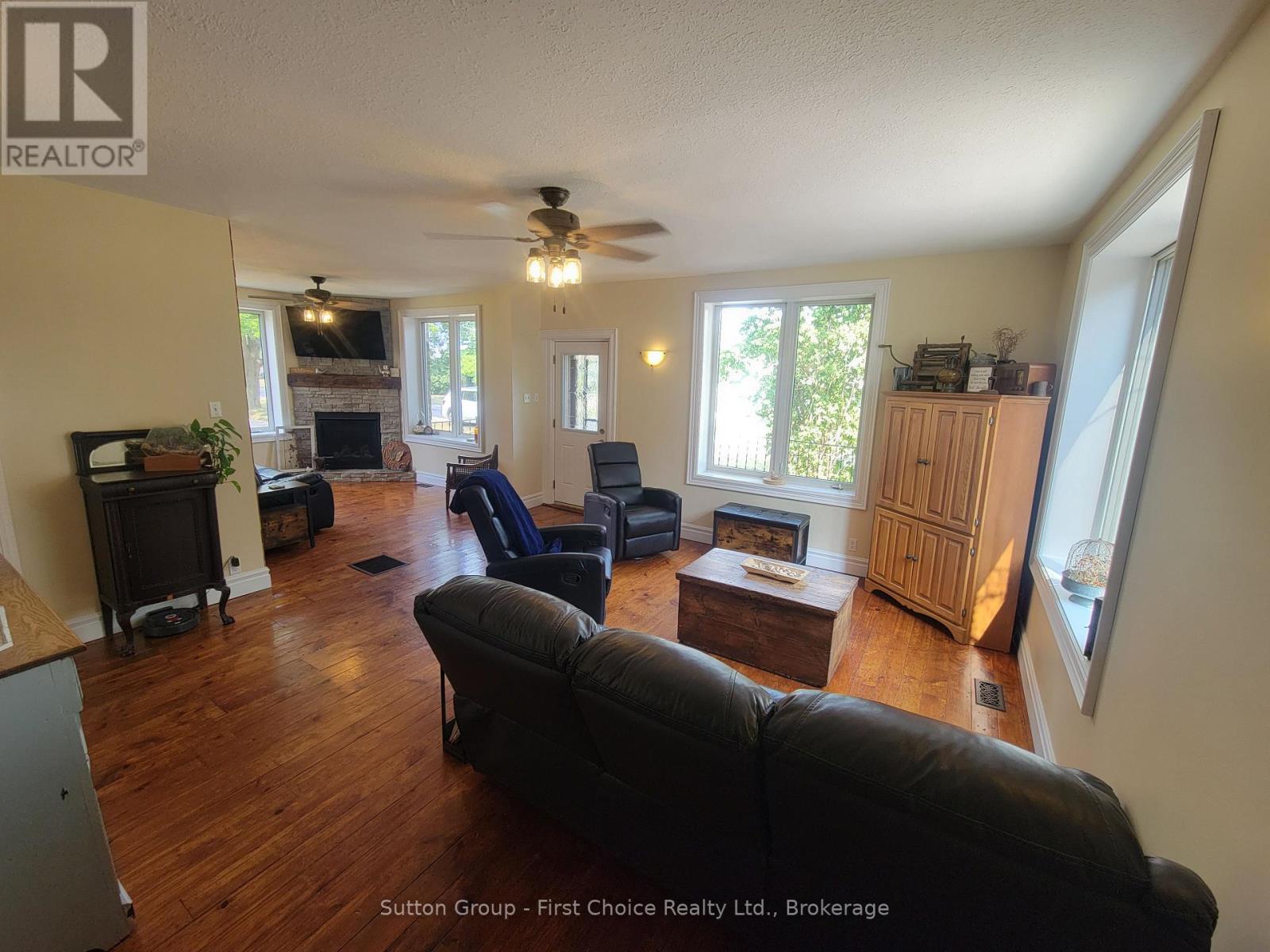 30 King Street N, South Huron, Ontario  N0M 1M0 - Photo 21 - X12334341